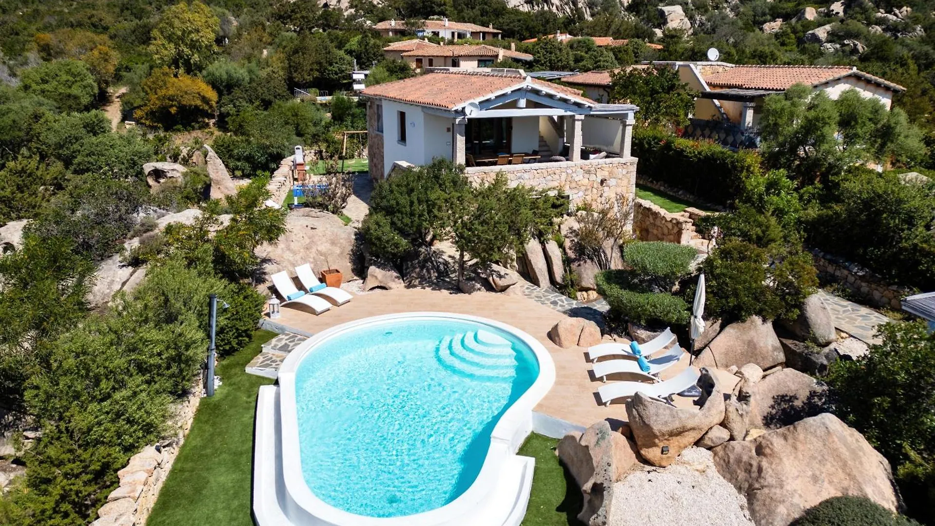 Villa Le Farfalle سان تيودورو