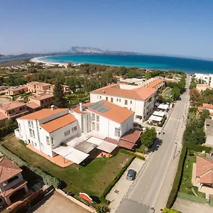 Al Faro , La Cinta ,san Teodoro Hotel